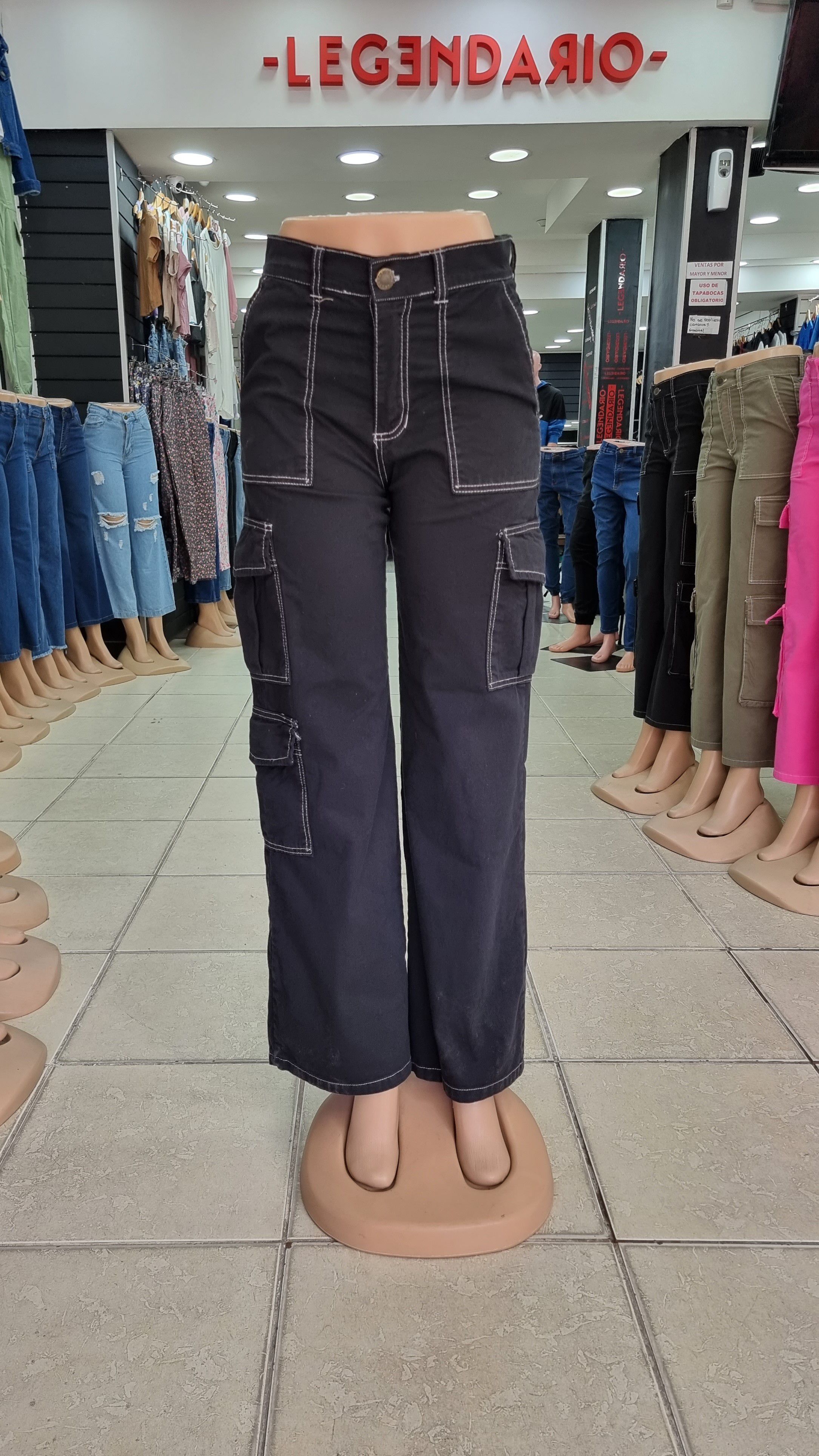 Descubre los nuevos ingresos de pantalones cargos Legendario Jeans